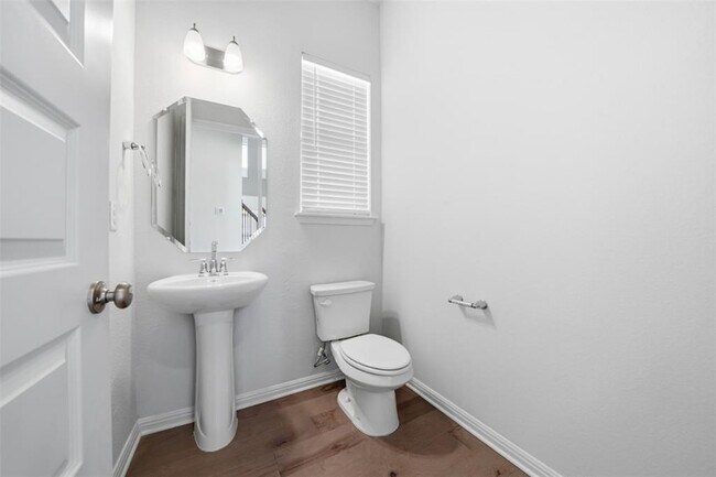 Building Photo - 478 Eclipse Dr