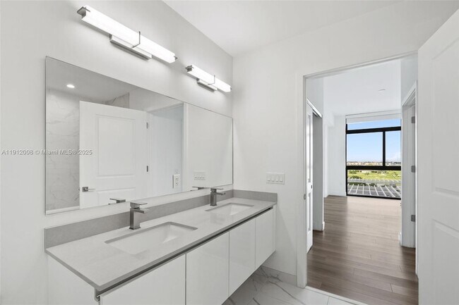 Building Photo - 101 Diplomat Pkwy