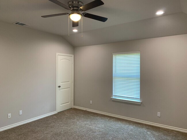 Building Photo - House for Lease in Sherman