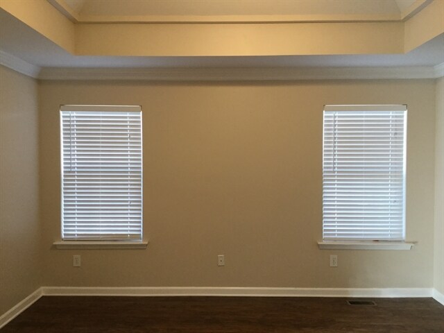 Building Photo - 121 Luna Lane