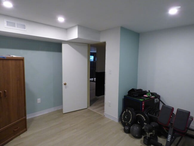 Building Photo - Great Home in a Quiet Neighborhood