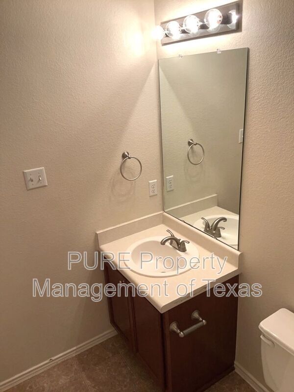 Building Photo - 13309 Prairie Sage Cove