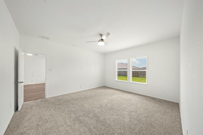 Building Photo - 807 Brazos Trl