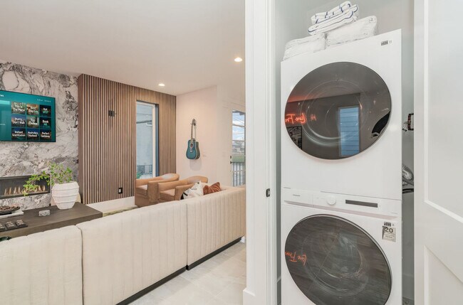 Building Photo - 48 Fern Ave