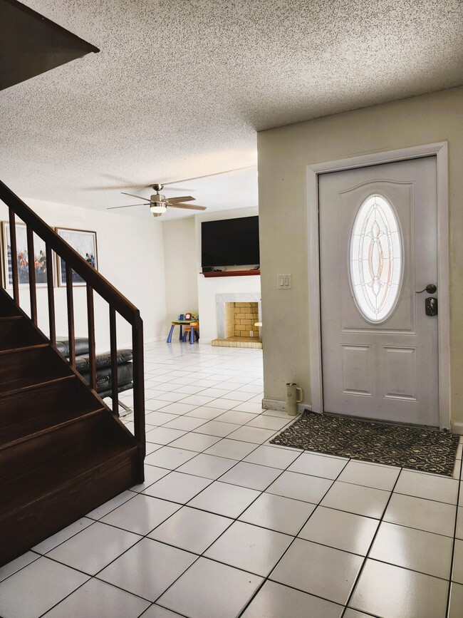 Building Photo - 1570 Forest Lakes Cir