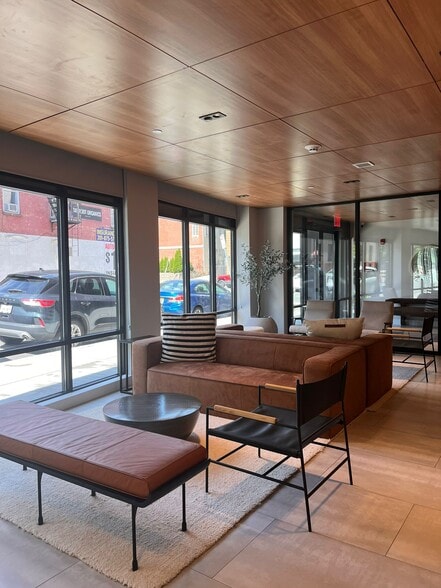 Building Photo - 324 Arlington Ave