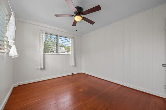 Building Photo - 1608 Makamua St