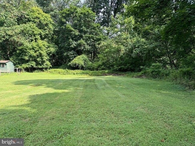 Building Photo - 692 Lenni Rd