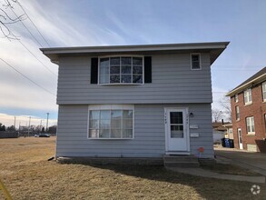 Building Photo - JM 1746-1748 Deane Blvd