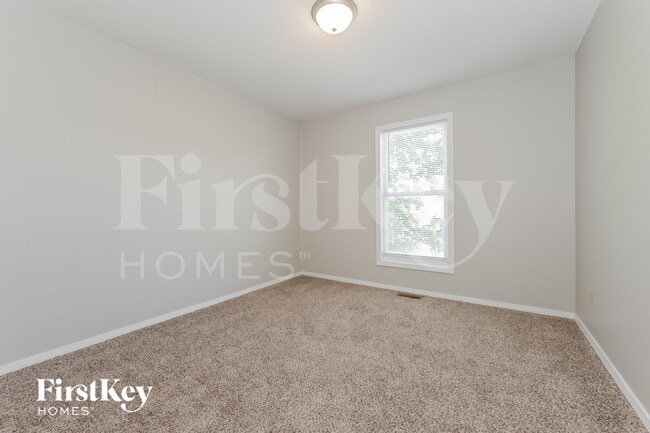 Building Photo - 18901 S Ash St