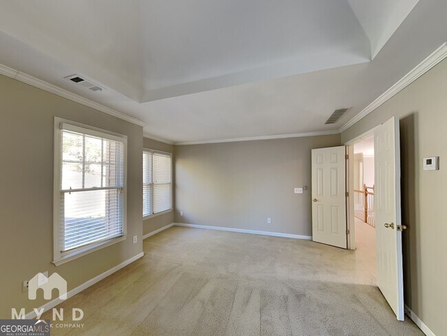 Building Photo - 12515 Magnolia Cir