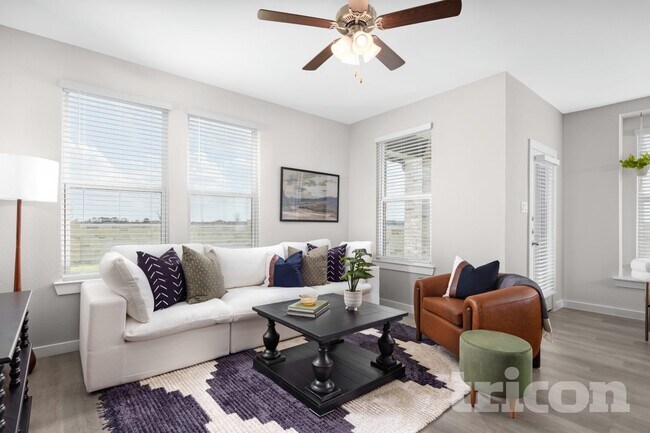 Building Photo - 8005 Calhoun Vly Dr