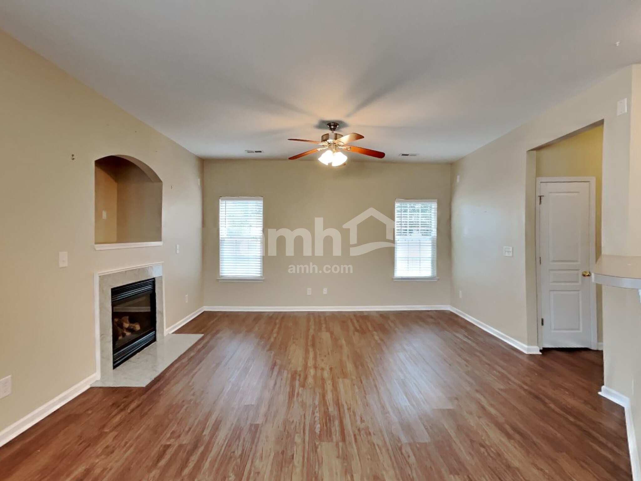 Building Photo - 19134 Long Pond Ln