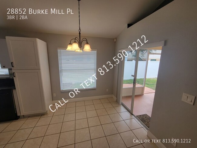 Building Photo - Spacious Wesley Chapel Home