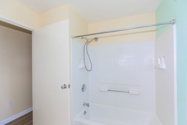 Building Photo - 95-1071 Kaapeha St. #98