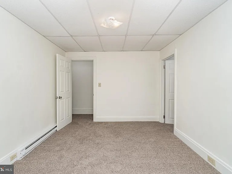 Building Photo - 323 Market St