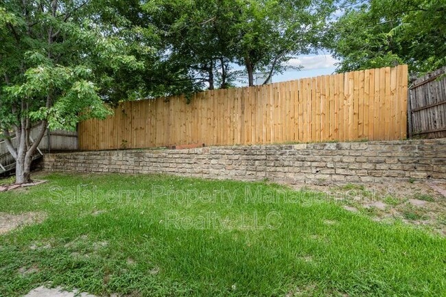 Building Photo - 4717 Barnhill Ln