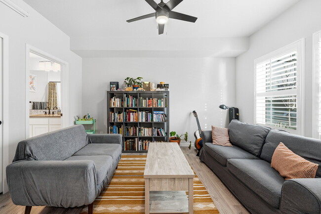 Building Photo - 2272 Old Rail Wy