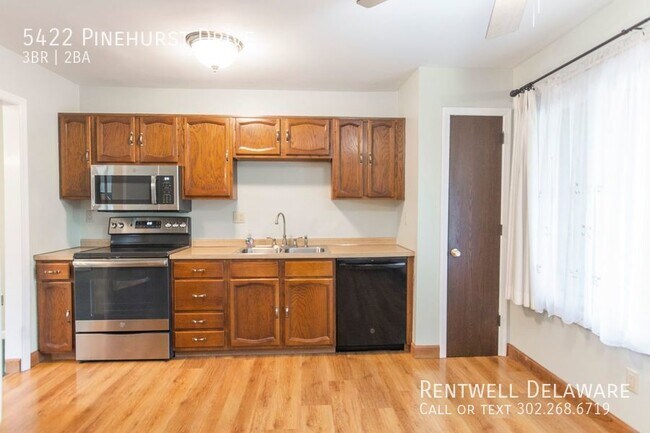 Building Photo - GORGEOUS HOME FOR RENT