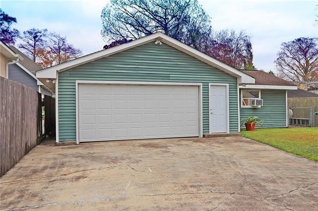 Building Photo - 75 Oaklawn Dr