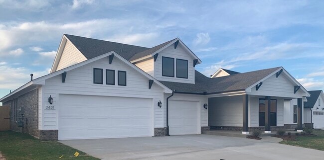 Building Photo - 2421 NW 187th Ter