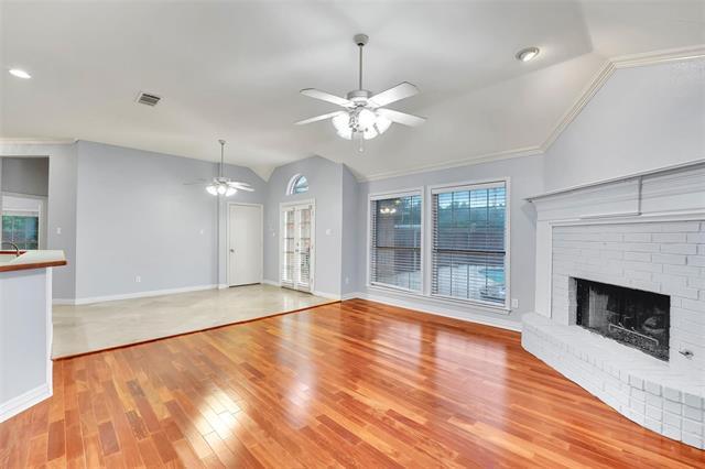 Building Photo - 1211 Greenway Dr