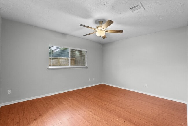 Building Photo - 15834 Constitution Ln