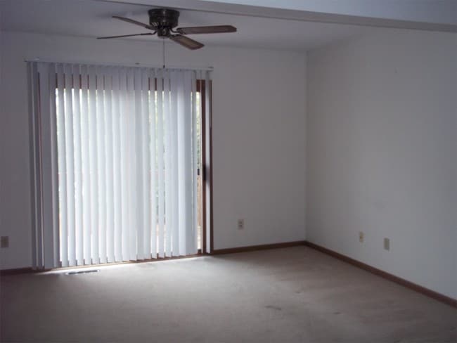 Building Photo - 3119 W Loras Dr