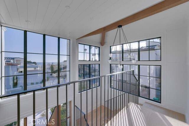 Building Photo - 2820 Bayview Dr