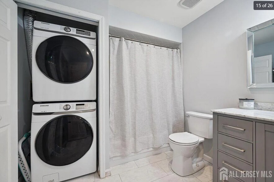 Building Photo - 394 Carhart Ct