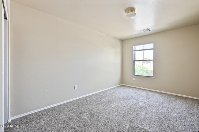 Building Photo - 4129 W Irwin Ave