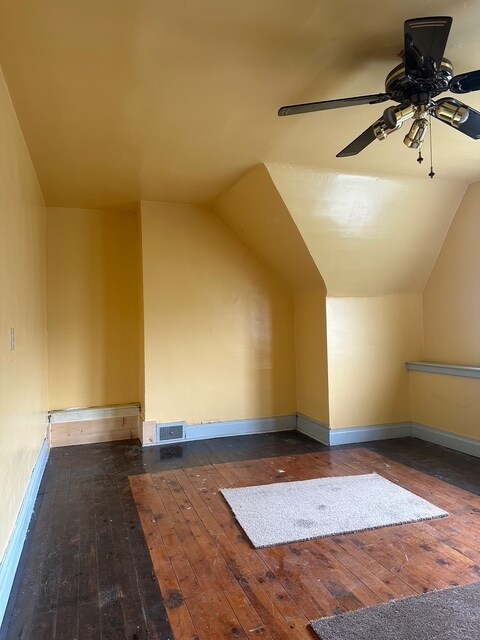 Building Photo - 618 Airbrake Ave