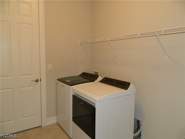 Building Photo - 3919 Crosswater Dr