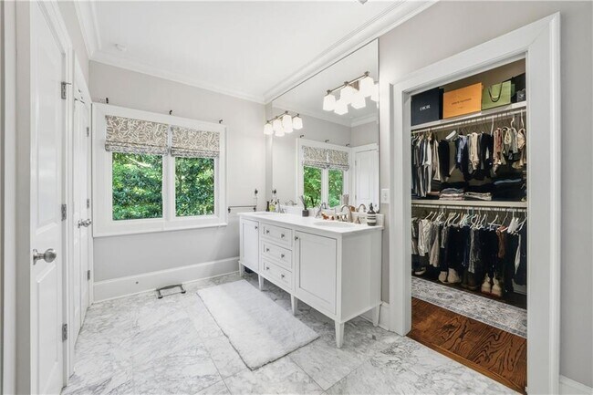 Building Photo - 1295 Cumberland Rd NE