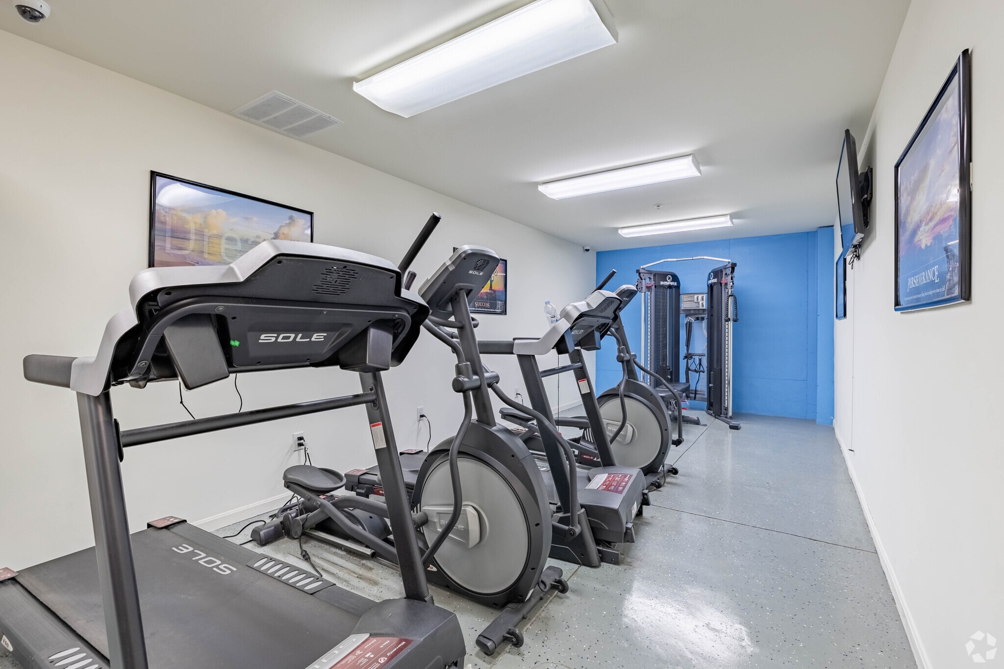 Fitness Center - Stratford Court Apartments
