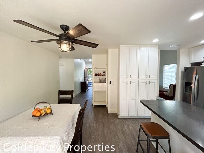 Building Photo - Beautiful move-in ready home in Guajome Park Estates!