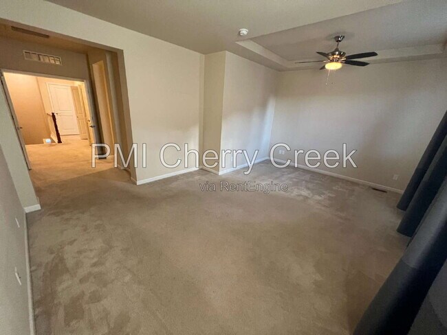 Building Photo - 8159 S Akron Ct