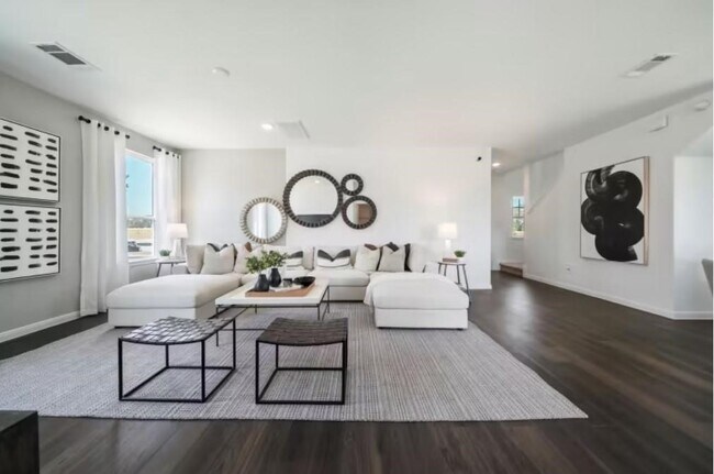 Primary Photo - 24502 Red Hawthorn Trce