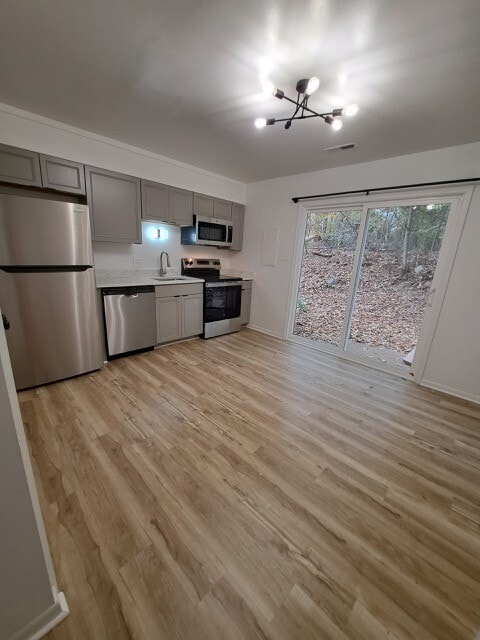 Building Photo - Hollymead Square Townhomes