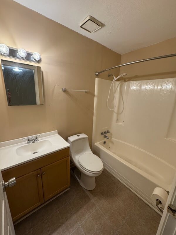 Building Photo - 801B Sandpiper Dr