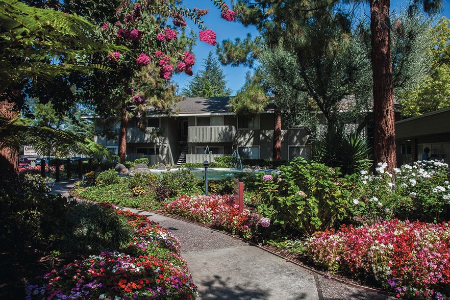 Cherrywood Apartments 4951 Cherry Ave San Jose CA 95118 Apartment