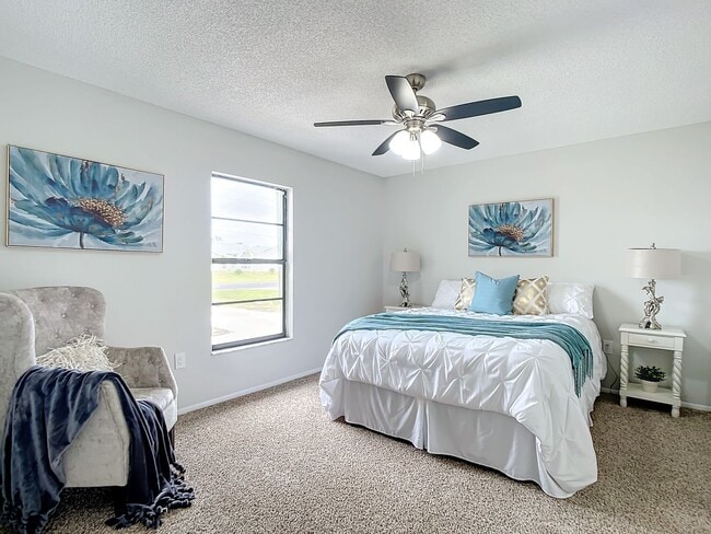 Building Photo - Gorgeous 3-Bedrorom, 2 Bath, 1165 sq ft home