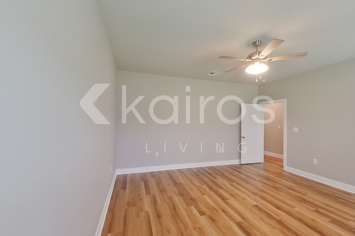 Building Photo - 13766 Willowmore Dr