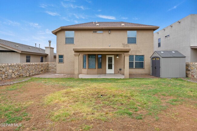 Building Photo - 14432 Russell Borea