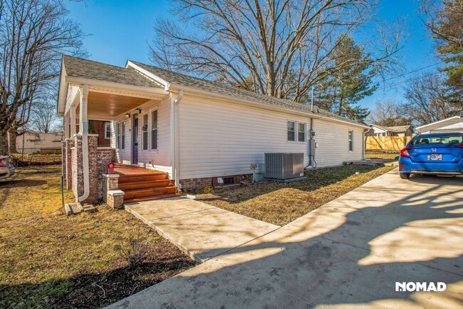 Building Photo - Charming 3BR House in Morristown located n...