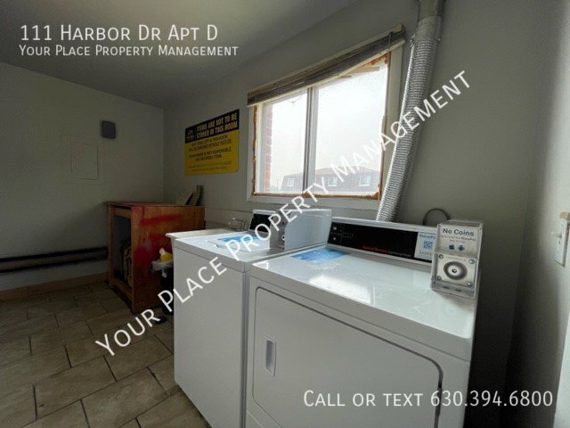 Building Photo - 111 Harbor Dr