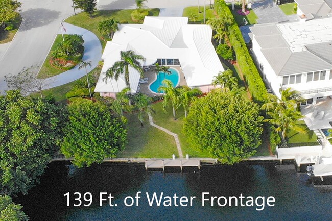 Primary Photo - 300 E Coconut Palm Rd