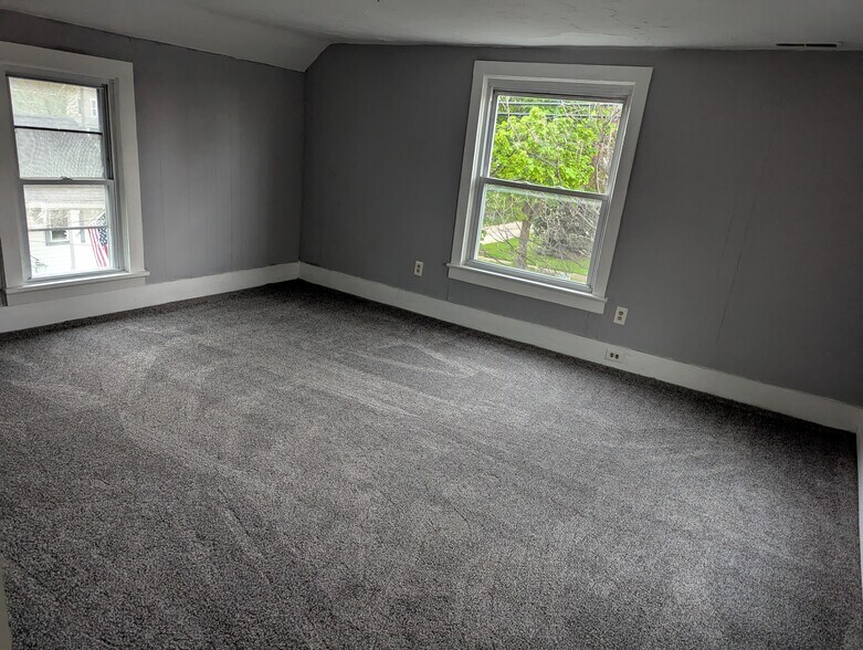 Living Room - 130 Aurora St