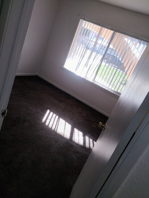 Building Photo - Sun Villa Apartments