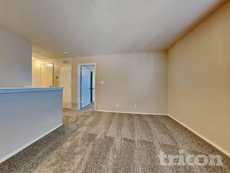 Building Photo - 2615 Thunder Gulch